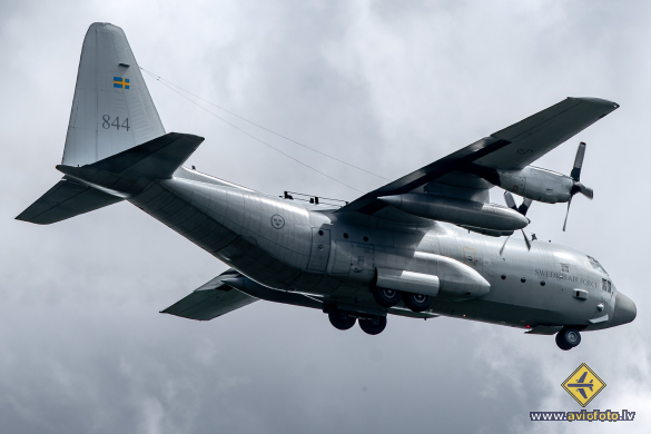 Lockheed Tp84 Hercules (C-130H/L-382)